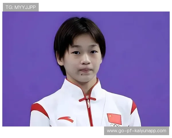 全红婵笑看镜头状态不错，全红婵全